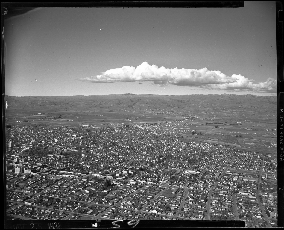 Viewing Image 3_milpitaswillowglen_1941_003a.jpg