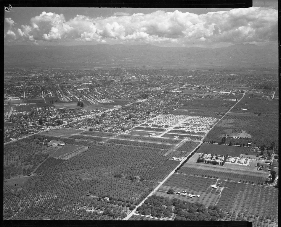 Viewing Image 7_milpitaswillowglen_1941_007a.jpg